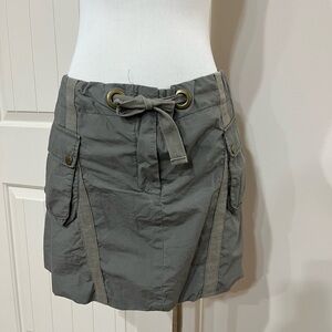 Romeo & Juliet Couture Gray Skirt
